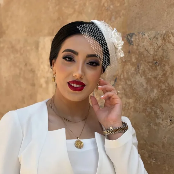 عروس عقد بدون رتوش